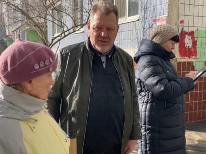Павел Аверин встретился с активистами округа №18