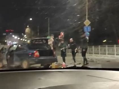 В ДТП на Касимовском шоссе 37-летняя водитель получила перелом позвоночника