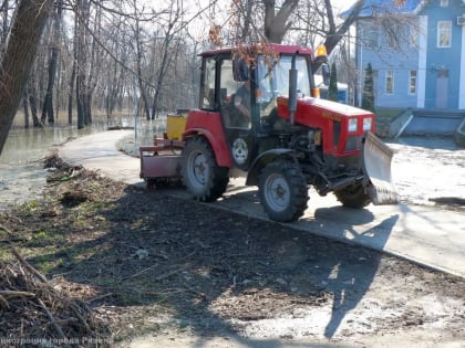 В Рязани продолжается весенняя уборка