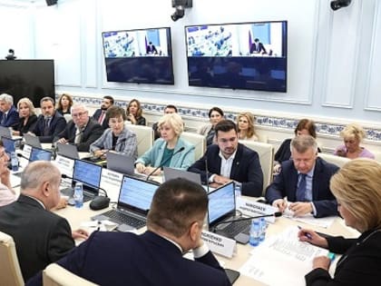 «И кто у вас в правительстве за это отвечает?»