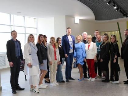 Дарья Лантратова встретилась с женами и семьями участников СВО