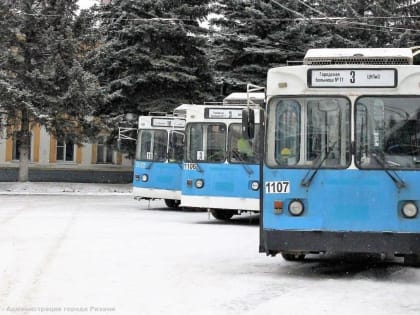 Рязанцев просят не парковать автомобили на разворотных кругах общественного транспорта