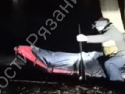 Жители Рязани устроили ночной заплыв на байдарках в затопленном Лесопарке