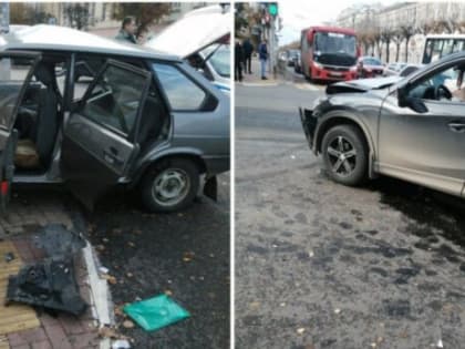 В ДТП в центре Рязани пострадали люди