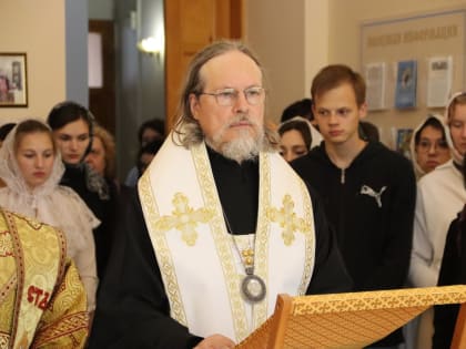 Митрополит Марк ознакомился с работой студентов Политехнического института по созданию 3d-моделей объектов Рязанского кремля