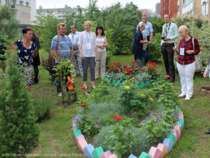 Продолжается прием заявок на городской смотр-конкурс «На лучший комитет ТОС»