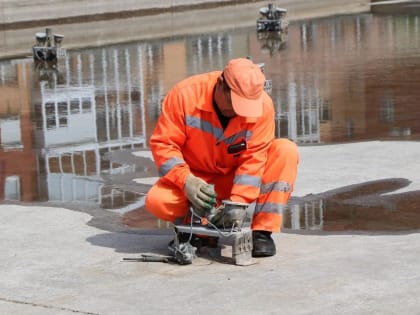 В Рязани продолжается работа по уборке и благоустройству