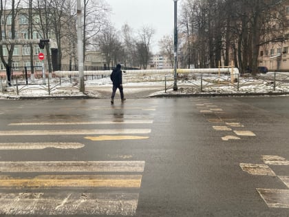 Рязанские улицы и дороги обрабатывали от льда и убирали от грунтовых наносов