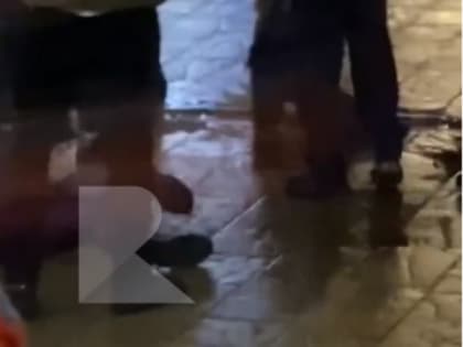 В Рязани на улице Почтовой мужчина набрасывался с кулаками на прохожих