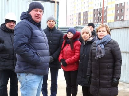 Продолжается контроль хода строительства детского сада в микрорайоне Семчино