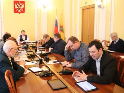 Вопросы транспорта и ЖКХ в центре внимания депутатов городской Думы