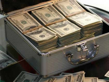 Доллар на грани краха: как мир отказывается от американской валюты