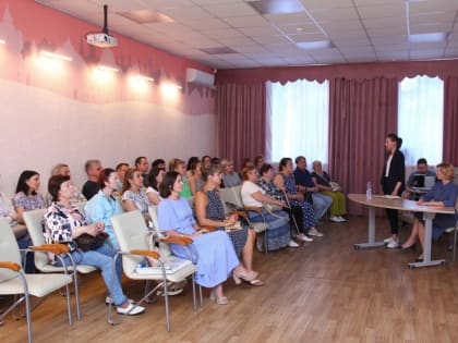 Состоялись общественные обсуждения проекта благоустройства сквера ЖКХ в Канищево