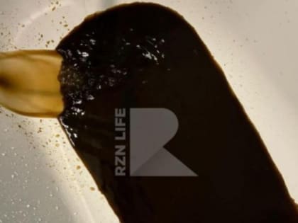 У жителей Канищева из крана полилась почти черная вода