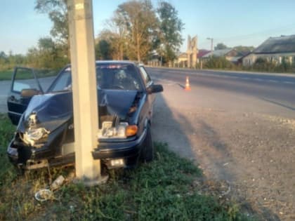 В Шацком районе пьяный водитель врезался в столб