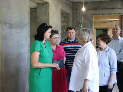 Депутаты городской Думы посетили школы, в которых начался капремонт