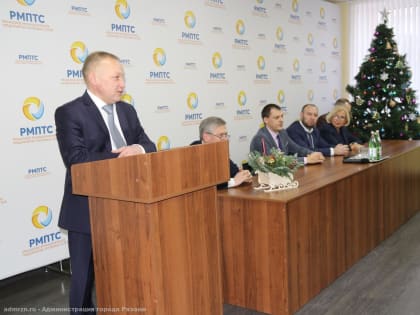 Сотрудников энергетической промышленности поздравили с профессиональным праздником