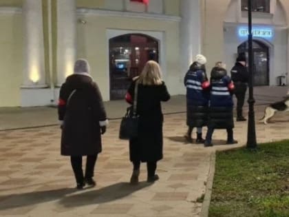 В Рязани с улицы Почтовой 42 человек увезли в полицию на проверку