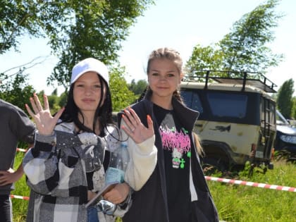 В пронских буграх и оврагах команда «Косопузые» провела эндуро-тренировку для пяти десятков любителей мотоспорта