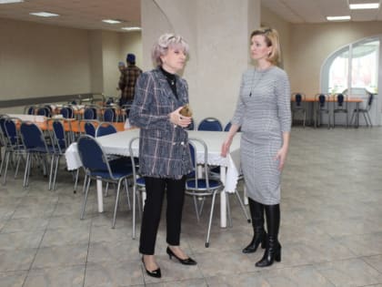 Елена Акимкина оценила организацию школьного питания в школе №69