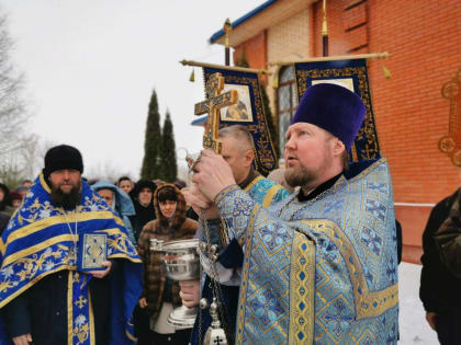 Единственный в епархии храм в честь Иверской иконы Божией Матери встретил престольный праздник (фоторепортаж)