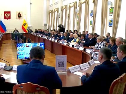 На заседании Правительства региона Виталий Артемов рассказал об уборке города от снега