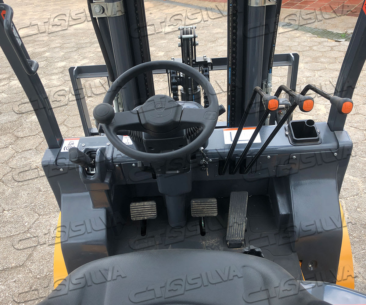 Empilhadeira Contrabalançada Série G de 1.500Kg a 3.500kg