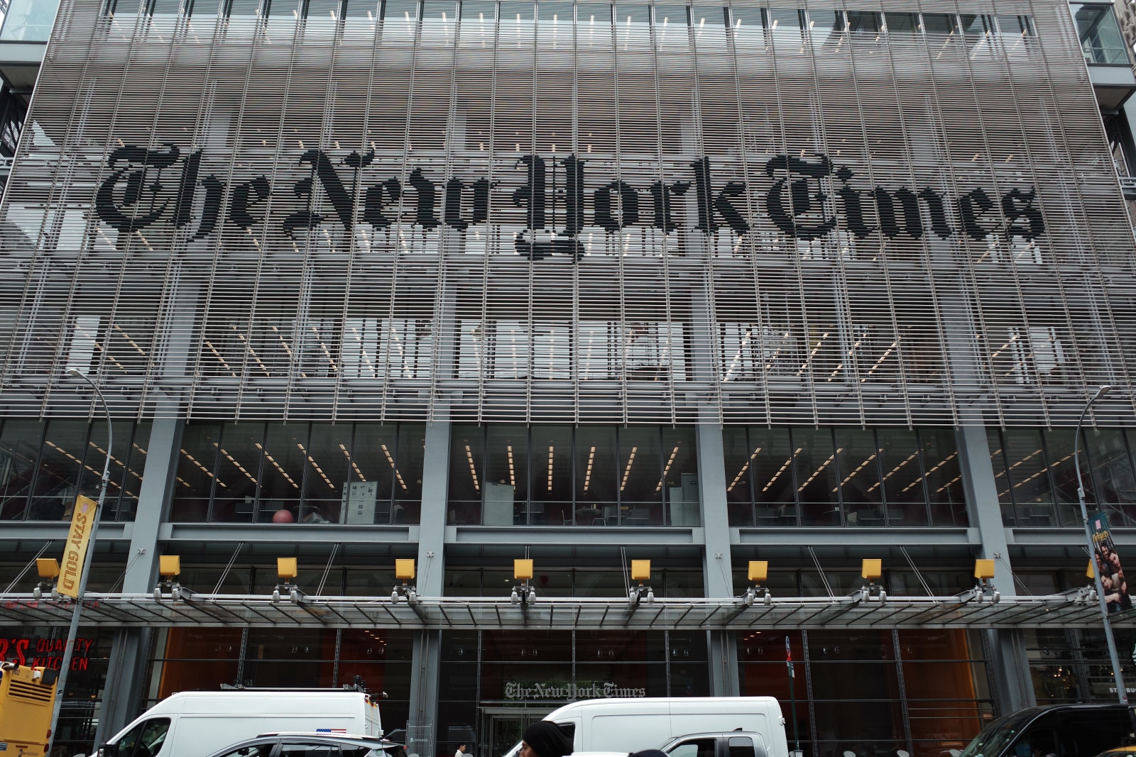 DOJ Subpoenas NYT Reporters Over Qatar Air Force One Leak
