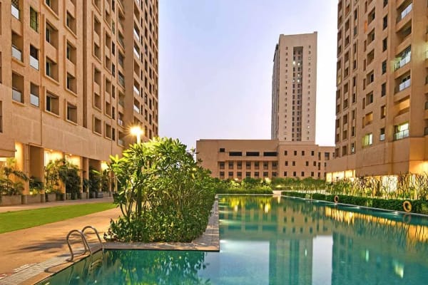 2 BHK in Rustomjee Azziano, Thane slide 3