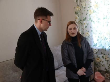 Парламентарии побывали в новом доме для бюджетников