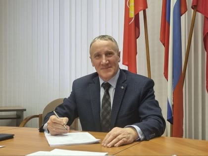 Депутатам Железногорска рассказали о сносе зеленых насаждений