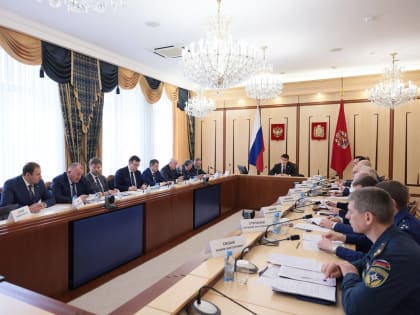 Ситуацию с паводками и пожарами в Красноярском крае обсудили на заседании президиума правительства края под председательством губернатора Михаила Котюкова