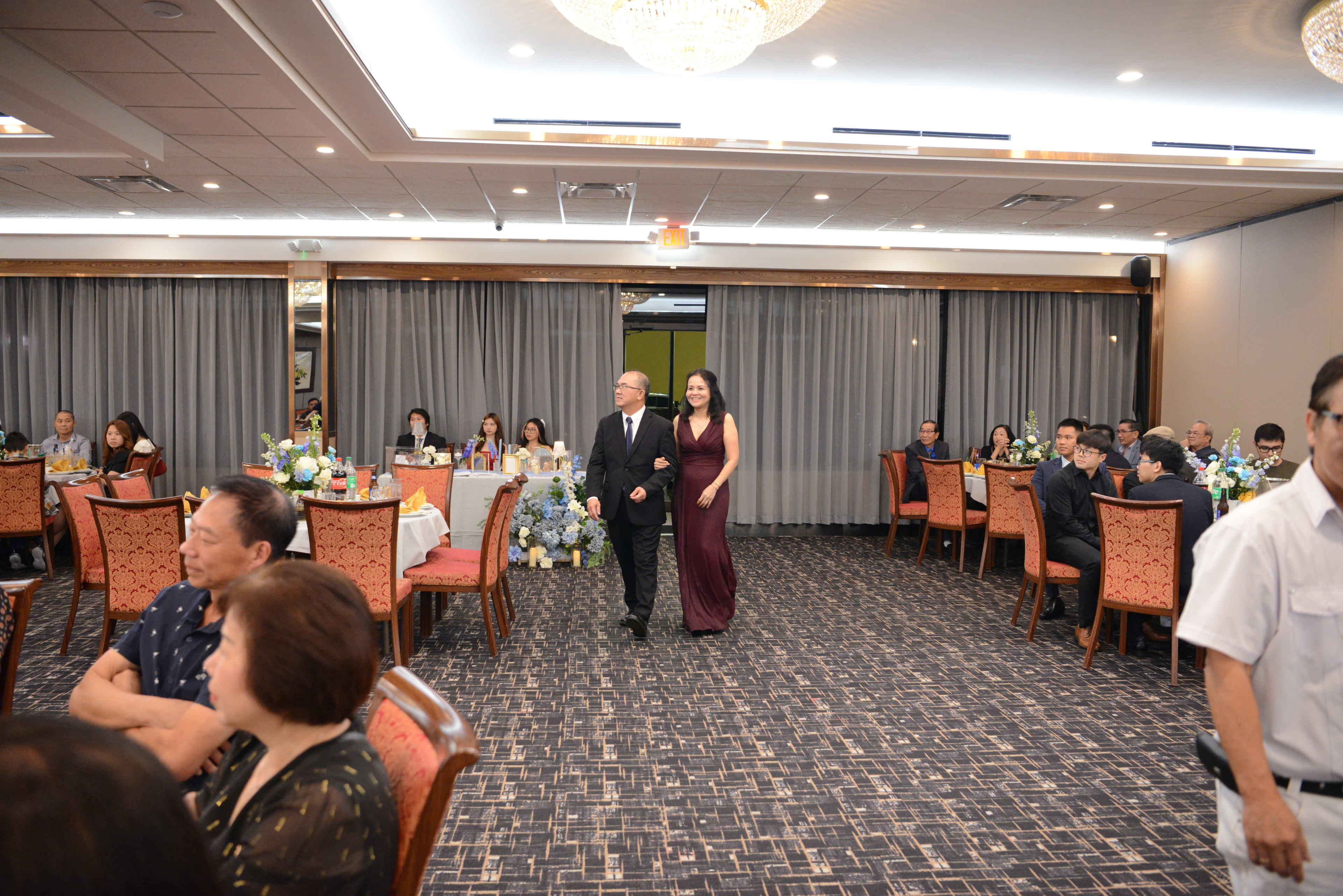 08-tiec-dam-cuoi_vjvnuk