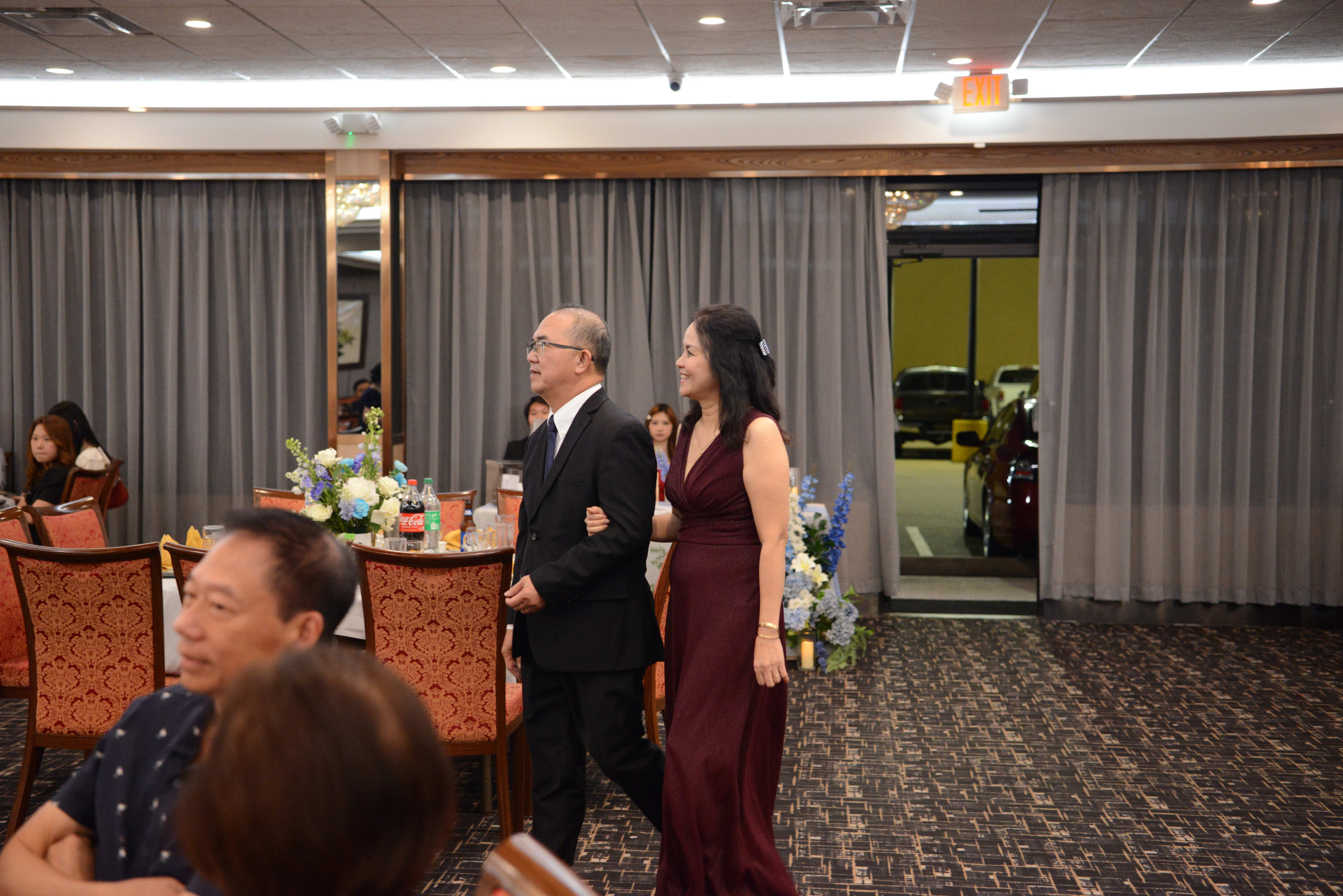 09-tiec-dam-cuoi_kl8wwn