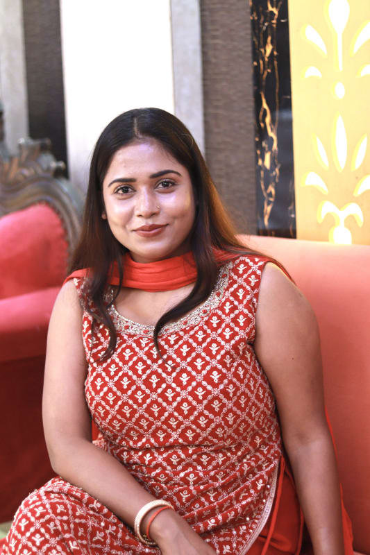Saloni Tiwari Profile Picture