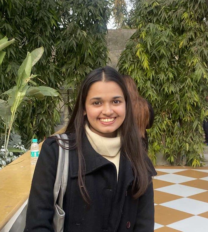 Isra Aziz Profile Picture