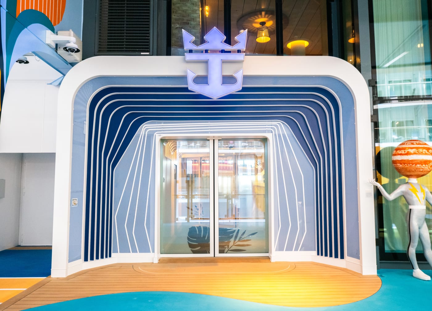 Gangway Lobby