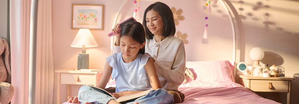Carmen Hou, breast cancer survivor with daughter
