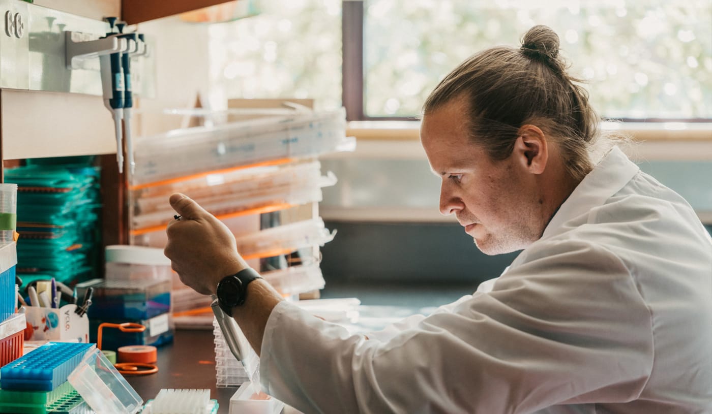 Dr. Julian Smazynski