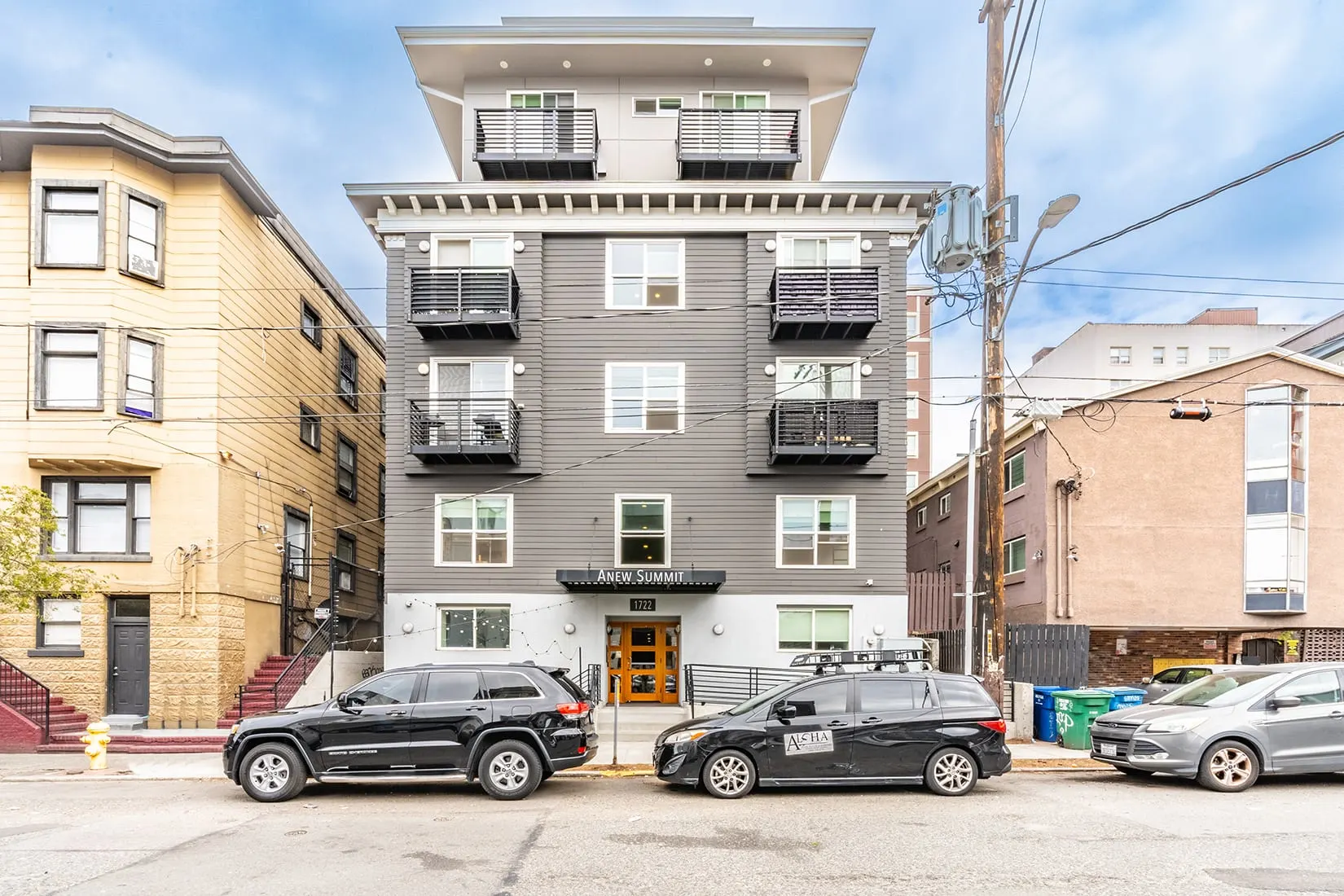 1722 Summit Ave