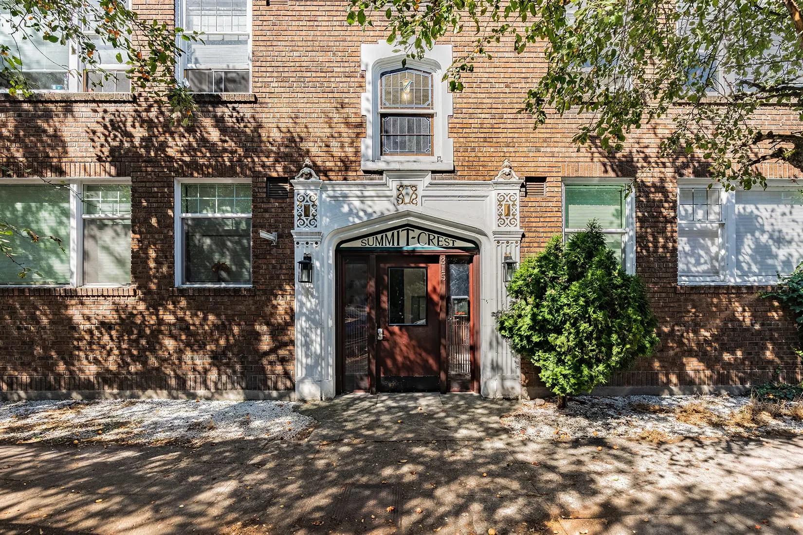 Summit Crest Apartments