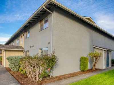 Alta Apartments photo 4