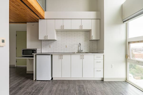 Private Kitchenettes