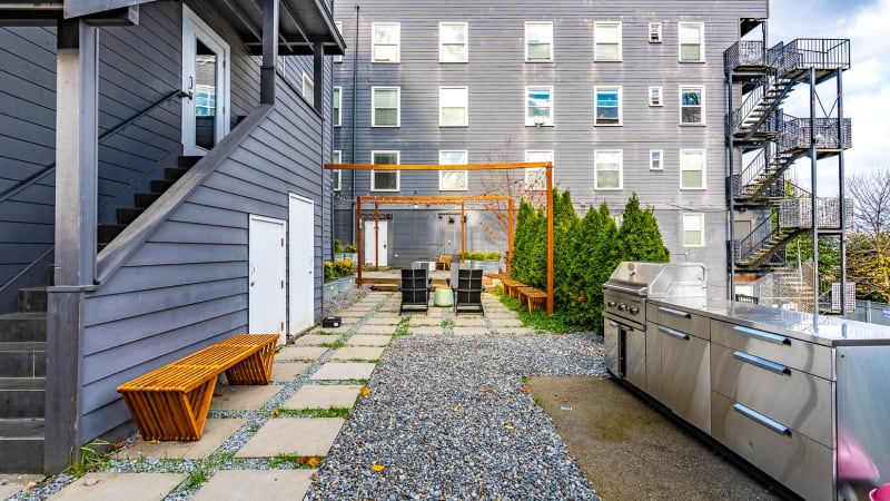 Quiet Community, Central Location