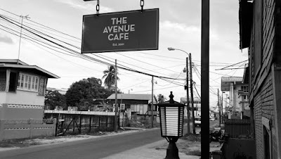 The Avenue Cafe thumbnail 2