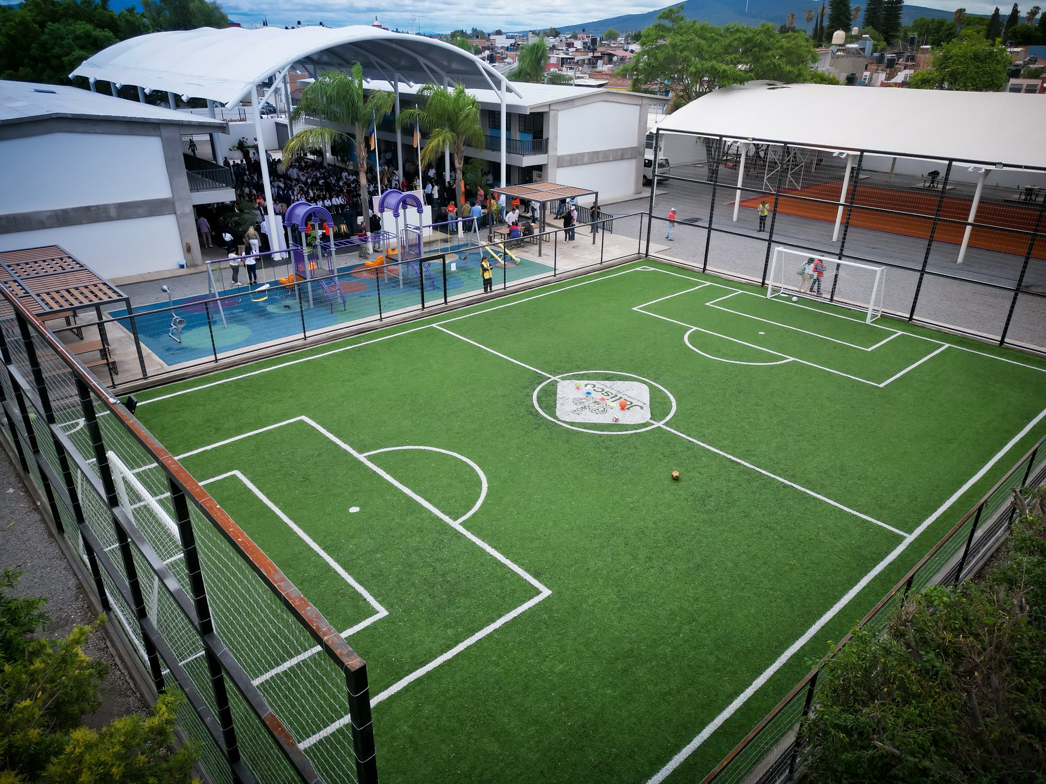 Inauguramos la renovada Escuela Primaria Graciano Sánchez