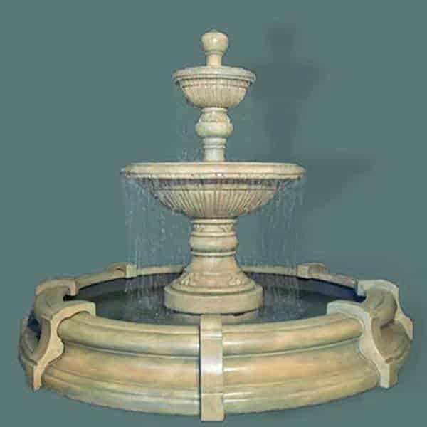 Two Tier Traviata in Toscana Pool