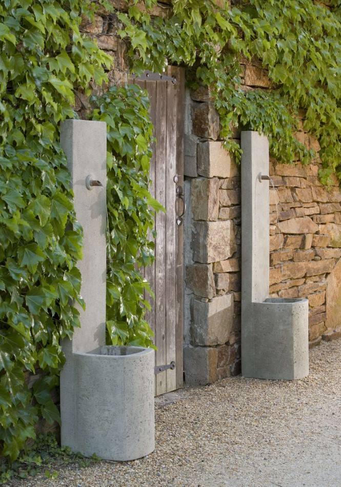 Echo Concrete Wall Fountain