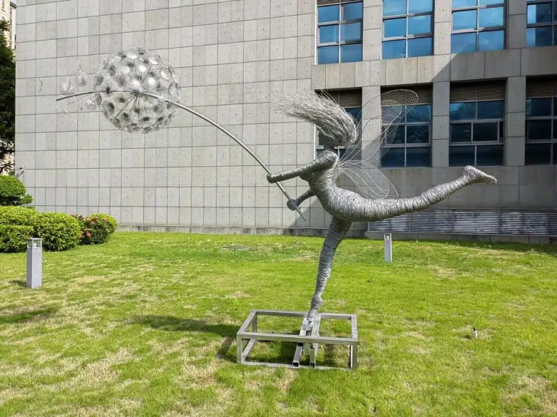 Metal Garden Wire Fairy Sculpture with Dandelion