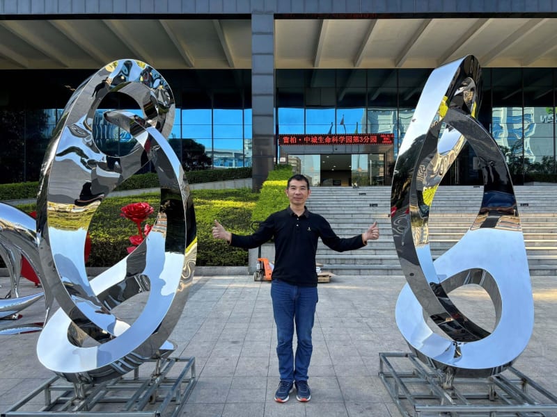 Stainless Steel Hotel Lobby Sculpture
